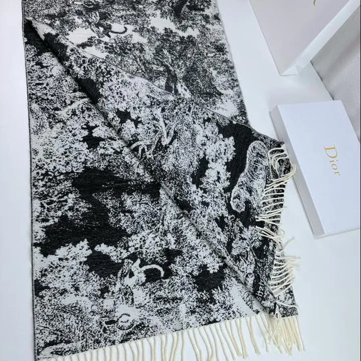 スーパーコピー ディオール マフラー