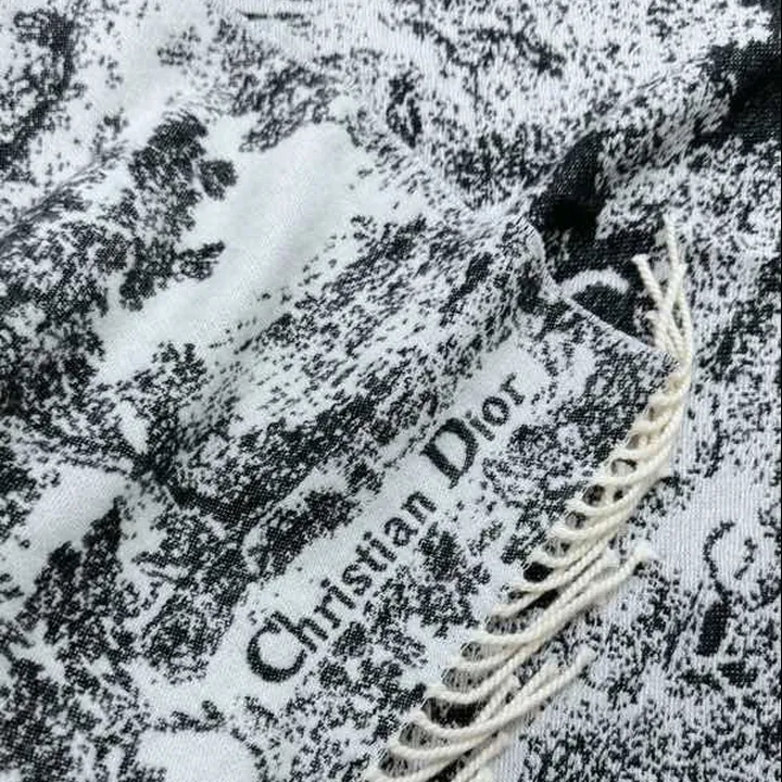 スーパーコピー ディオール マフラー