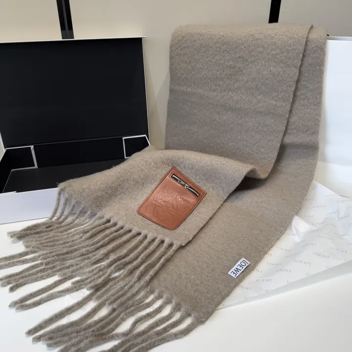 スーパーコピー ロエベ マフラー