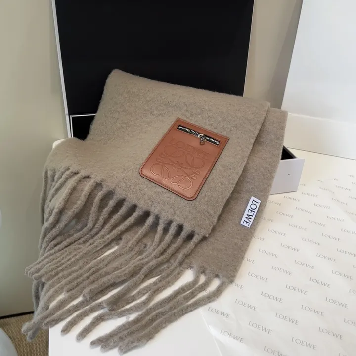 スーパーコピー ロエベ マフラー