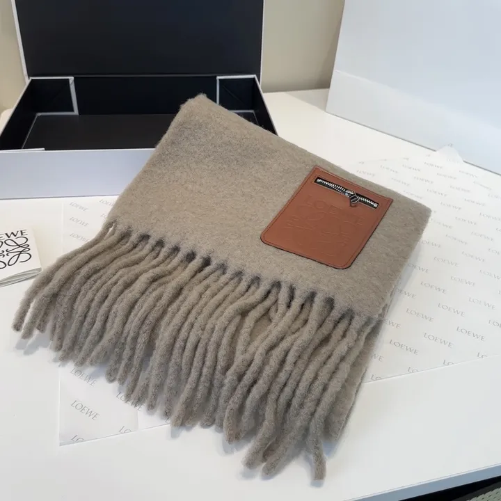 スーパーコピー ロエベ マフラー