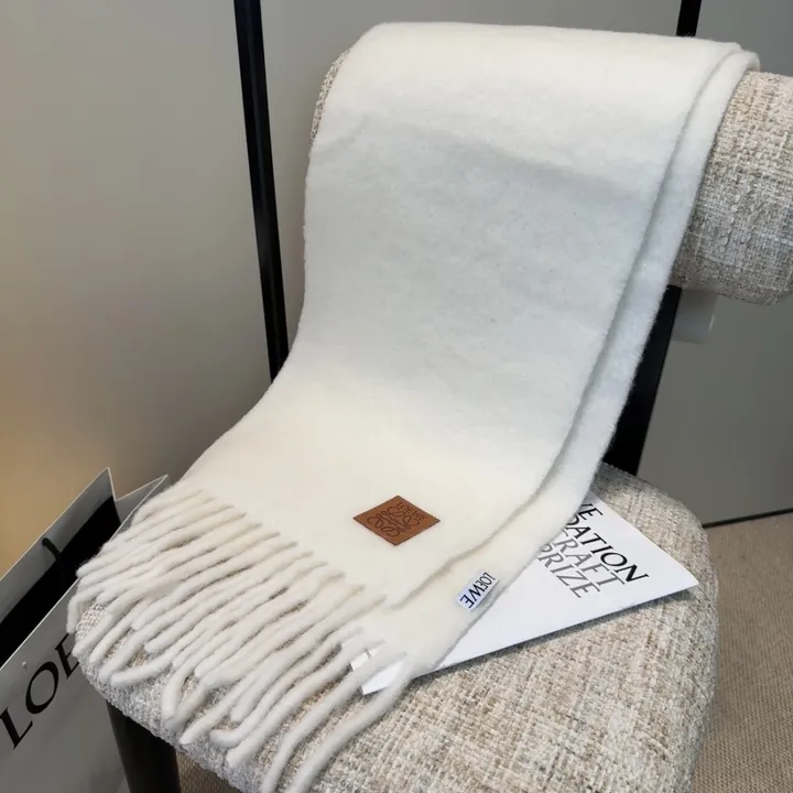 スーパーコピー ロエベ マフラー