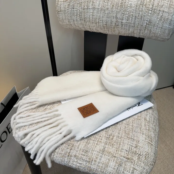 スーパーコピー ロエベ マフラー