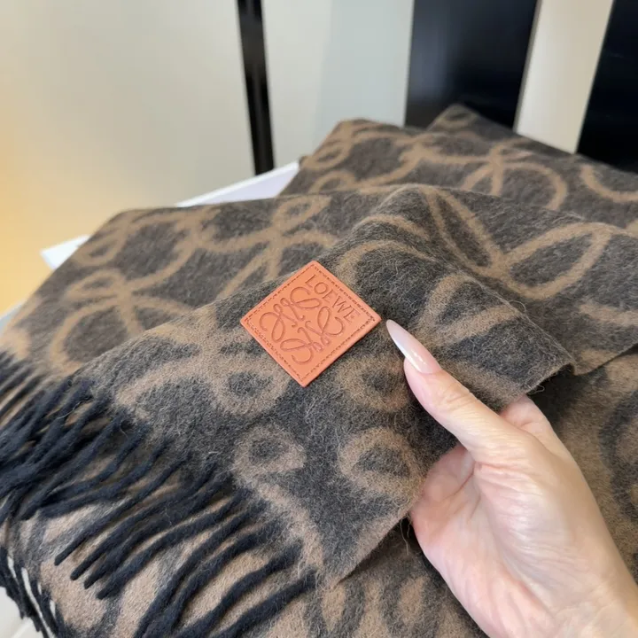 スーパーコピー ロエベ マフラー