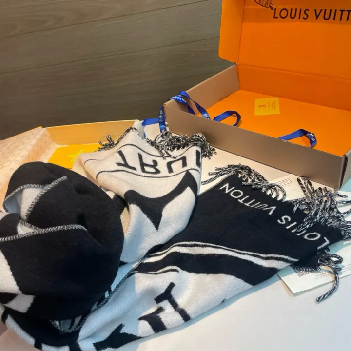 スーパーコピー ルイヴィトン マフラー