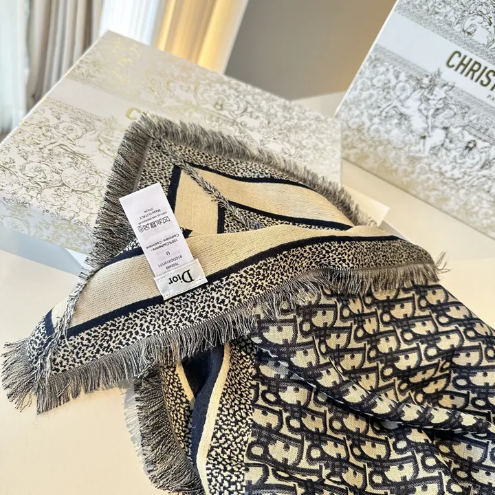 スーパーコピー ディオール マフラー