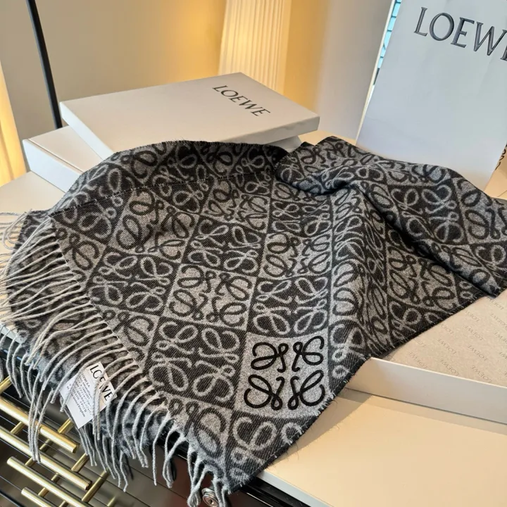 スーパーコピー ロエベ マフラー