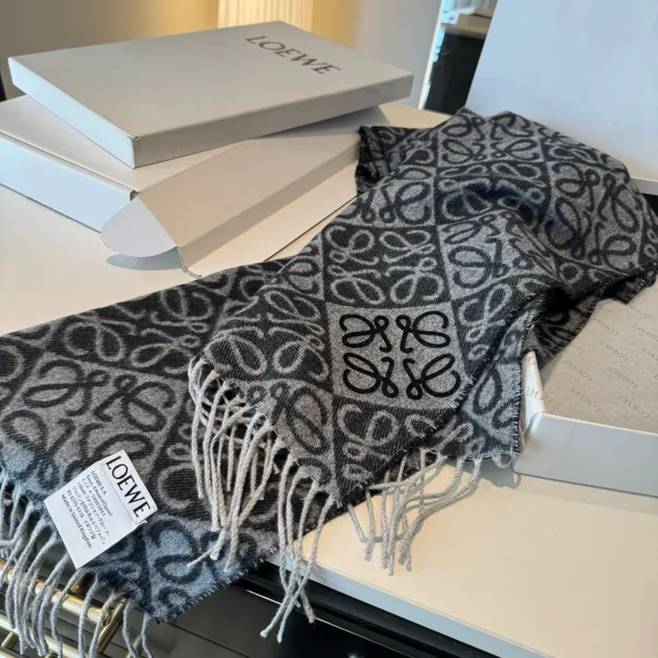 スーパーコピー ロエベ マフラー