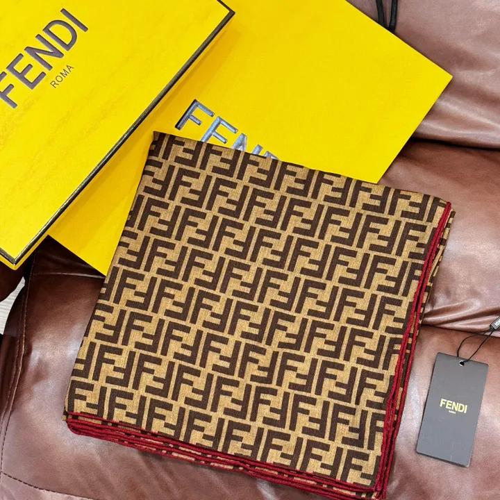 スーパーコピー フェンディ マフラー