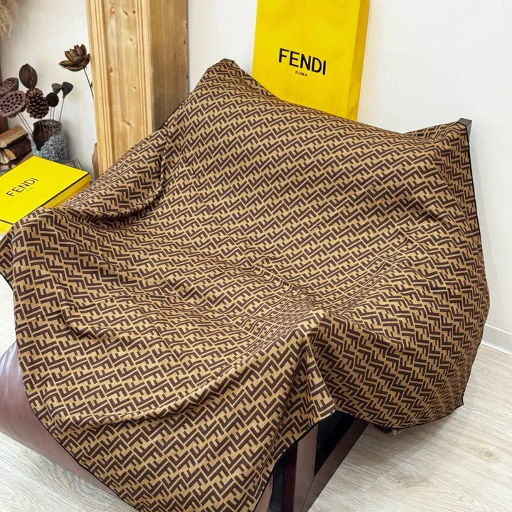 スーパーコピー フェンディ マフラー