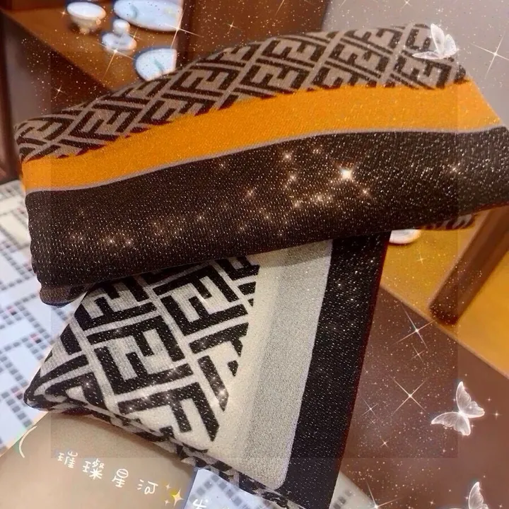 スーパーコピー フェンディ マフラー