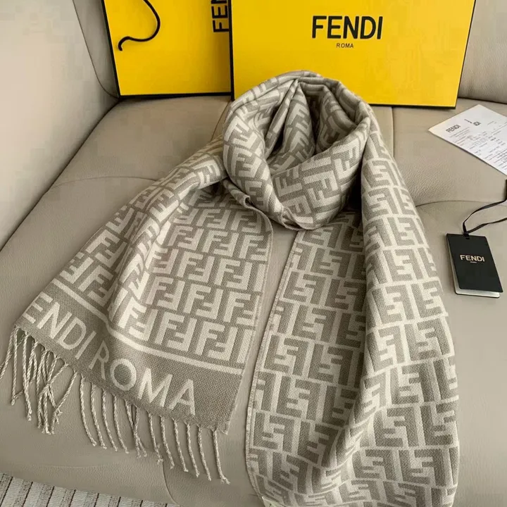 スーパーコピー フェンディ マフラー