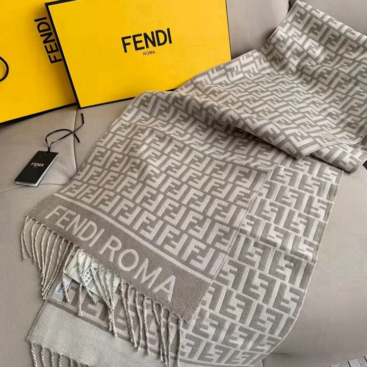 スーパーコピー フェンディ マフラー