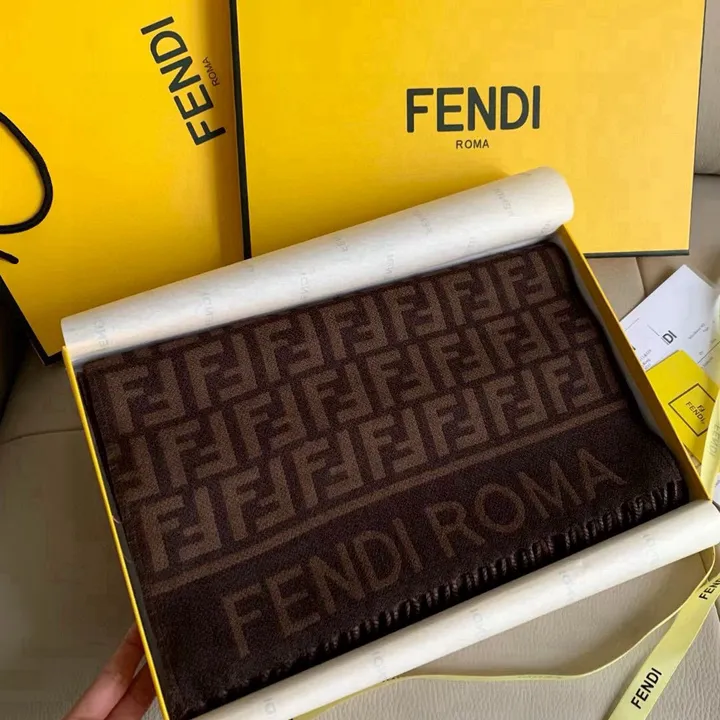 スーパーコピー フェンディ マフラー