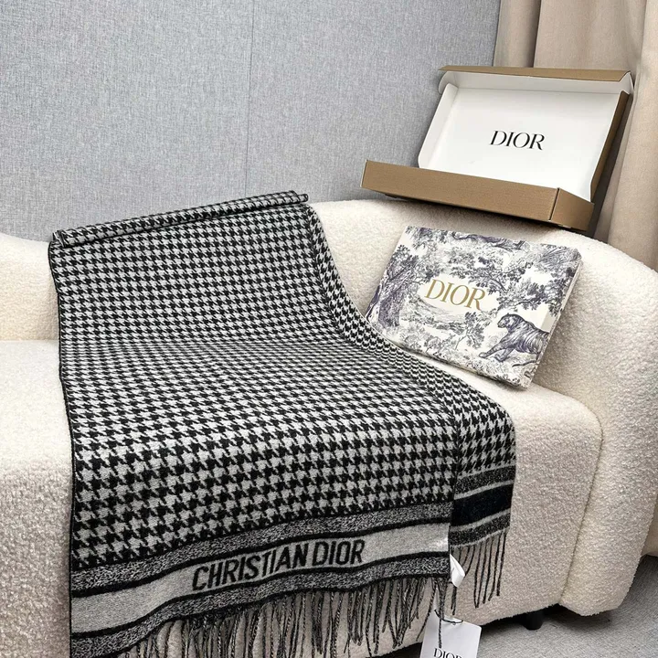 スーパーコピー ディオール マフラー