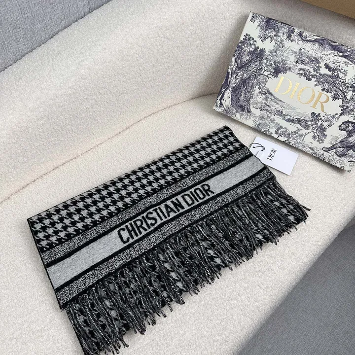 スーパーコピー ディオール マフラー