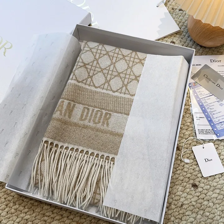 スーパーコピー ディオール マフラー