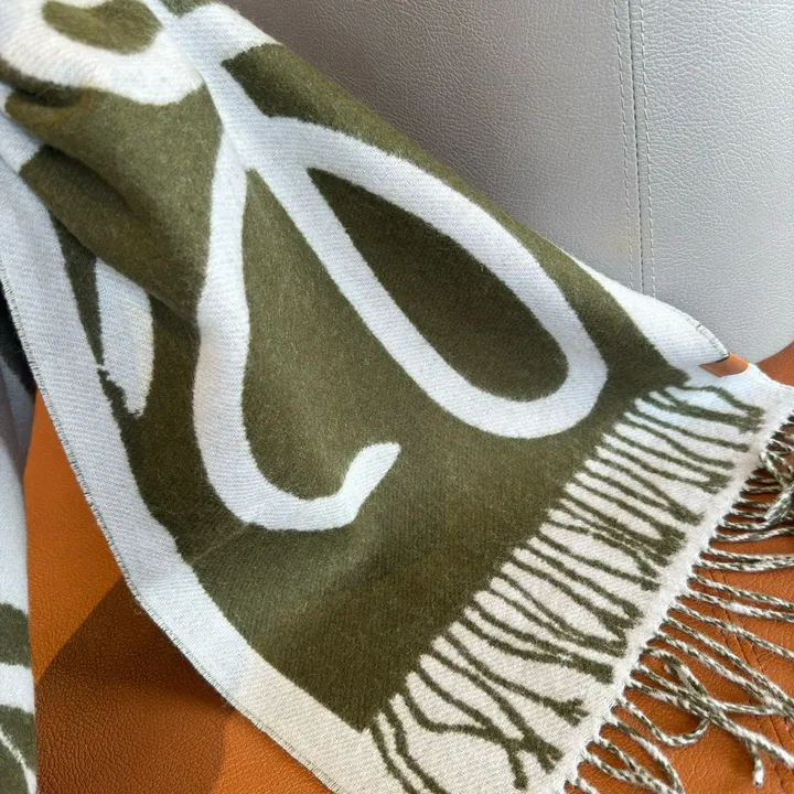 スーパーコピー ロエベ マフラー