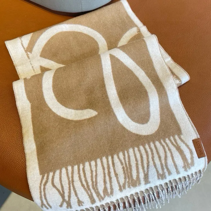 スーパーコピー ロエベ マフラー