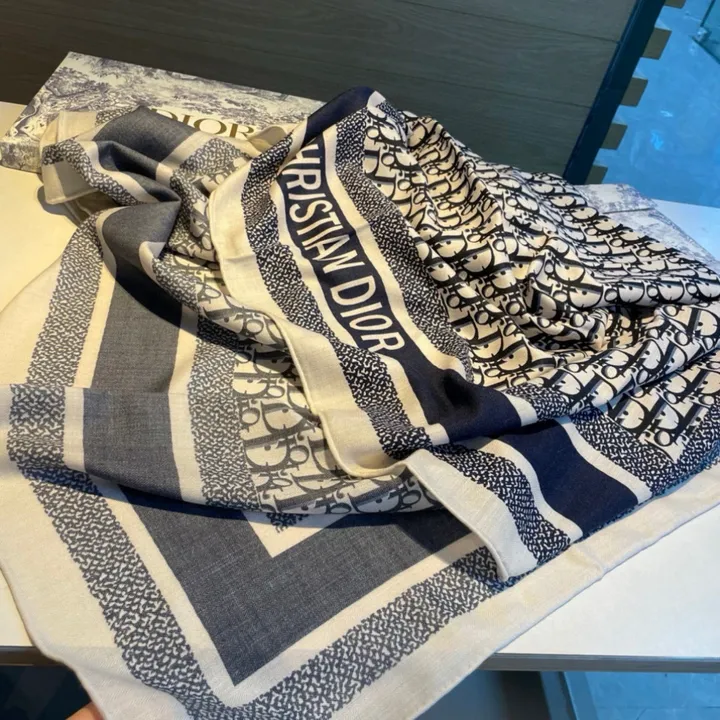 スーパーコピー ディオール マフラー