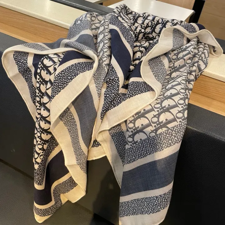 スーパーコピー ディオール マフラー