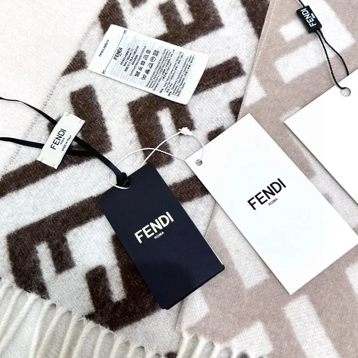 スーパーコピー フェンディ マフラー