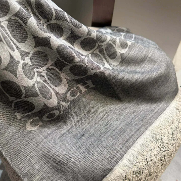 スーパーコピー コーチ マフラー