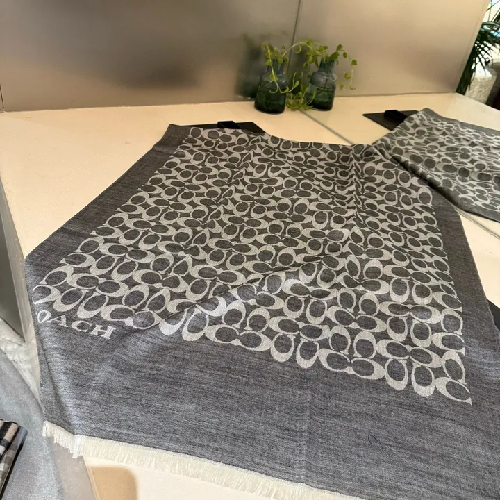 スーパーコピー コーチ マフラー