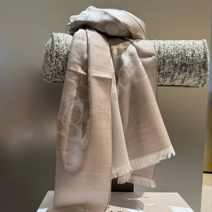 スーパーコピー コーチ マフラー