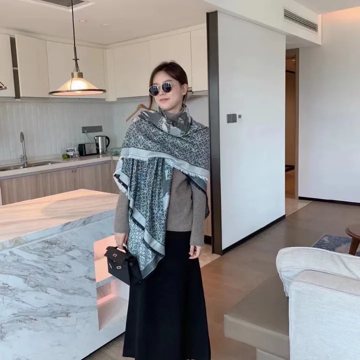 スーパーコピー ロエベ マフラー