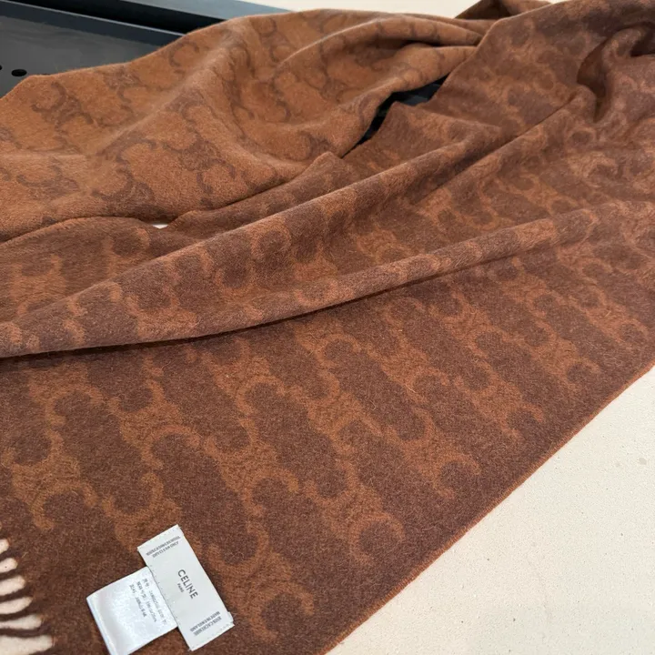 スーパーコピー セリーヌ マフラー