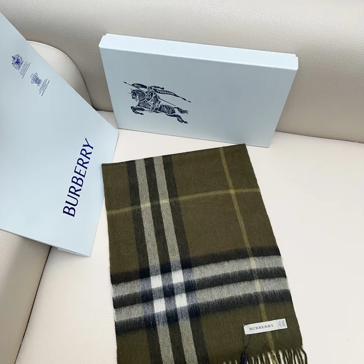 スーパーコピー バーバリー ス マフラー