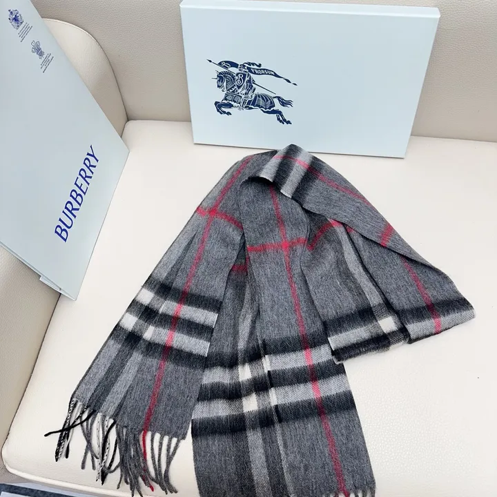 スーパーコピー バーバリー ス マフラー