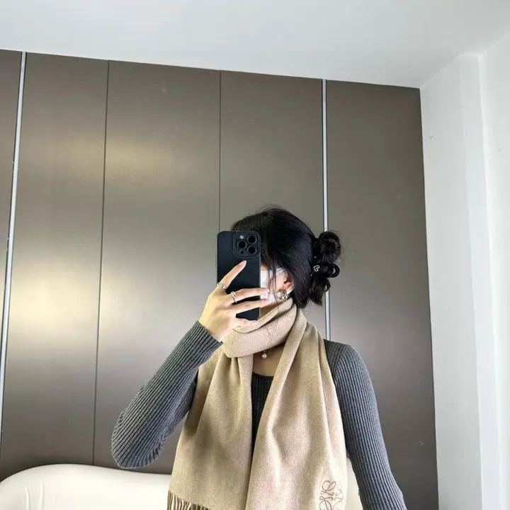 スーパーコピー ロエベ マフラー