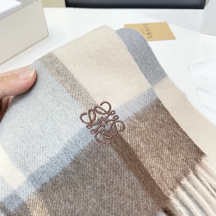 スーパーコピー ロエベ マフラー