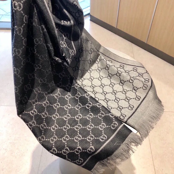 スーパーコピー グッチ マフラー