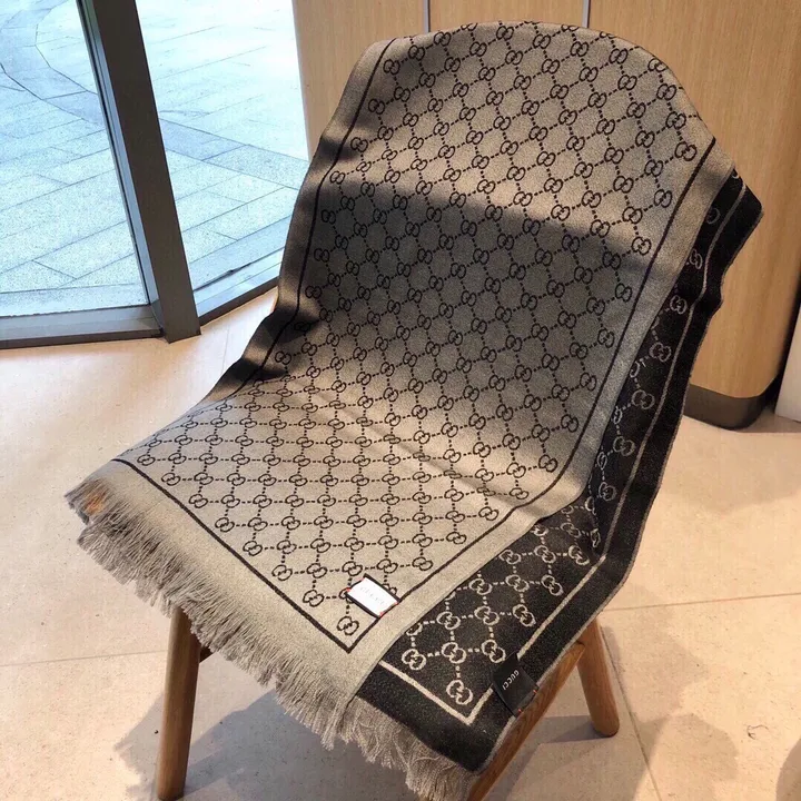 スーパーコピー グッチ マフラー