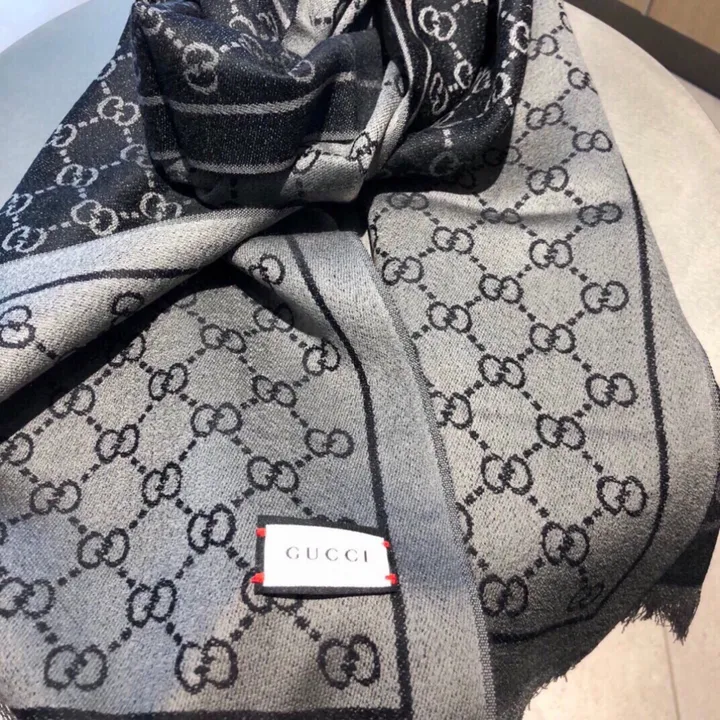 スーパーコピー グッチ マフラー