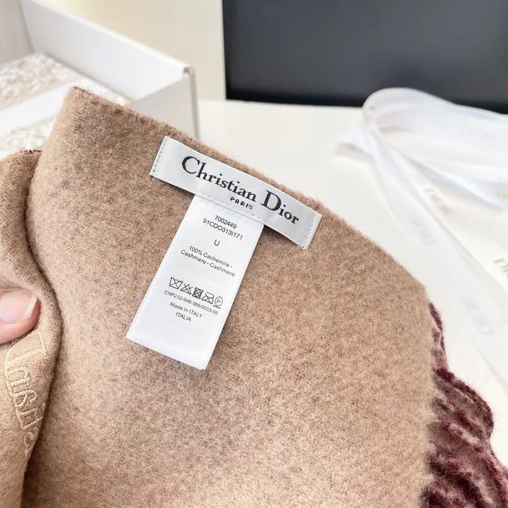 スーパーコピー ディオール マフラー