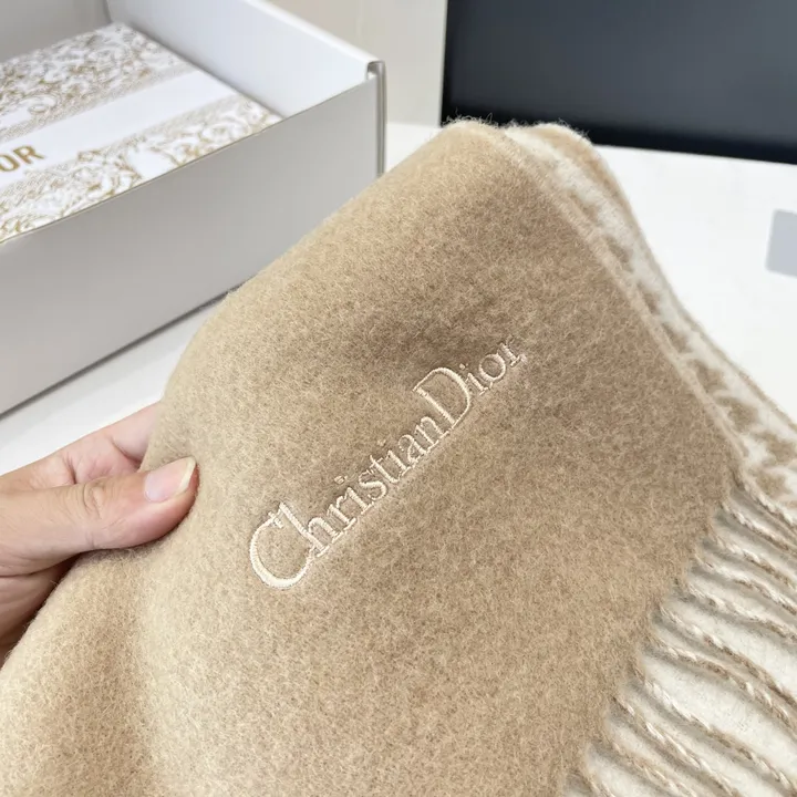 スーパーコピー ディオール マフラー