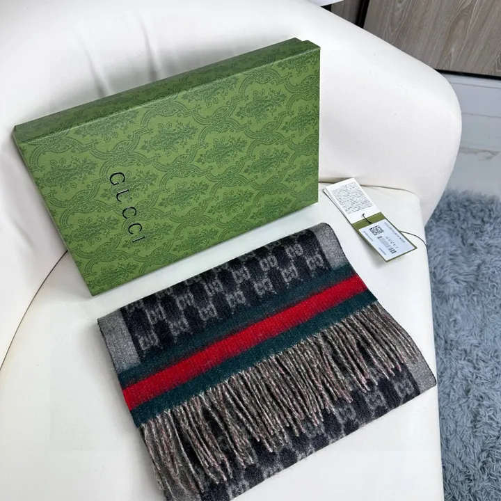 スーパーコピー グッチ マフラー