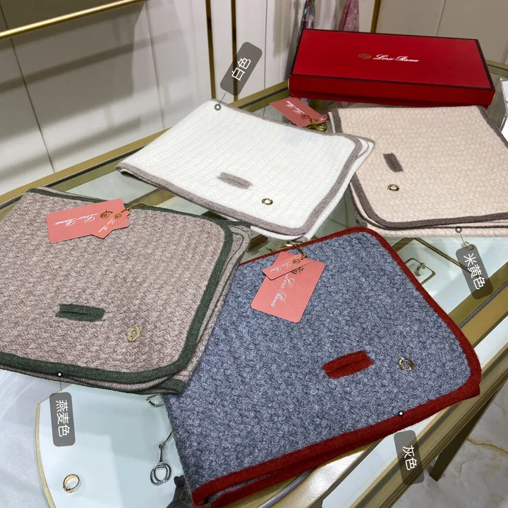 スーパーコピー ミュウミュウ マフラー