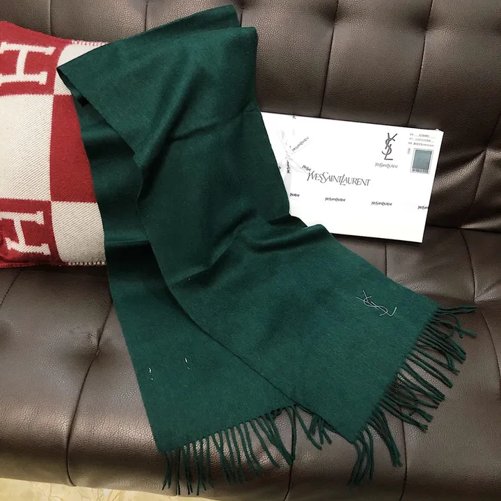 スーパーコピー バレンシアガ マフラー