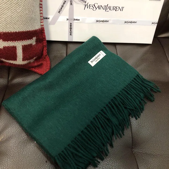 スーパーコピー バレンシアガ マフラー