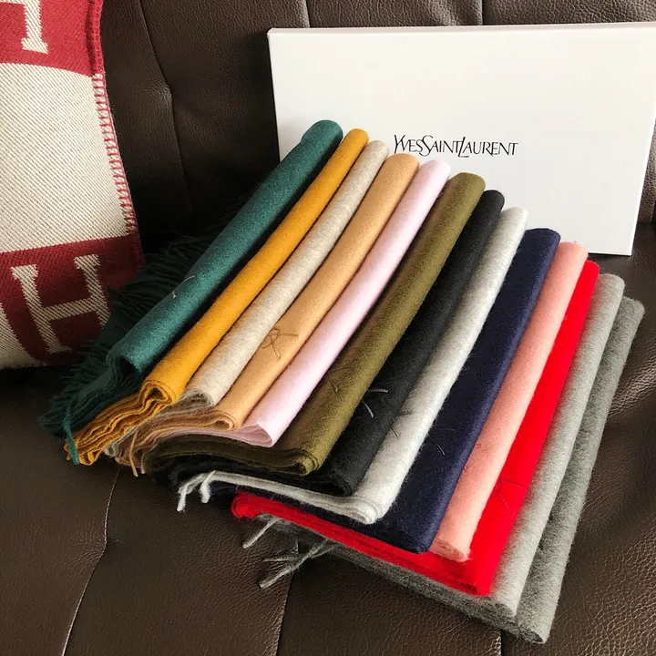 スーパーコピー バレンシアガ マフラー