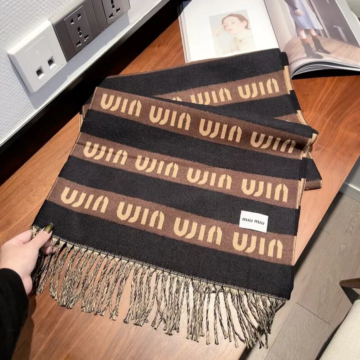 スーパーコピー フェンディ マフラー