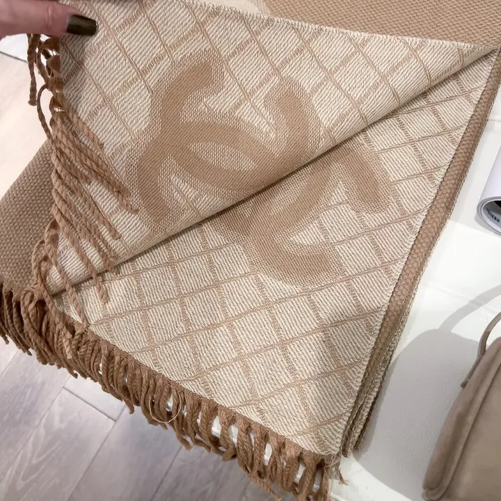 スーパーコピー シャネル マフラー