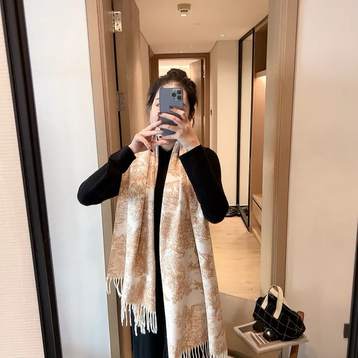 スーパーコピー グッチ マフラー