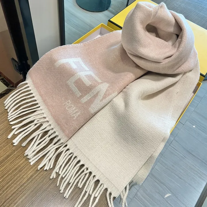 スーパーコピー フェンディ マフラー