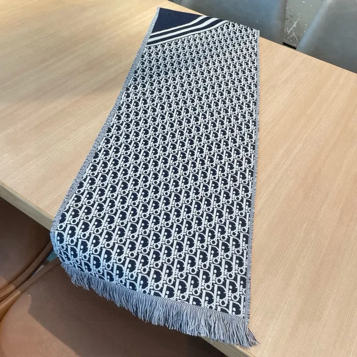 スーパーコピー ディオール マフラー